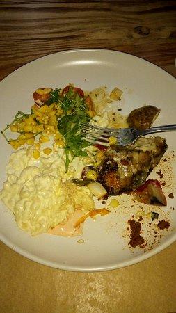 South Eatery and Social House